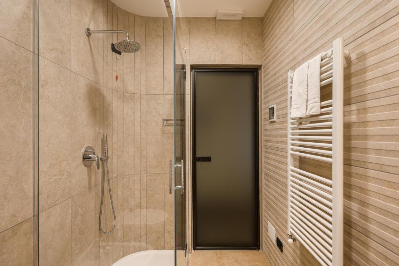 Hotel Cora Carate Brianza Εξωτερικό φωτογραφία