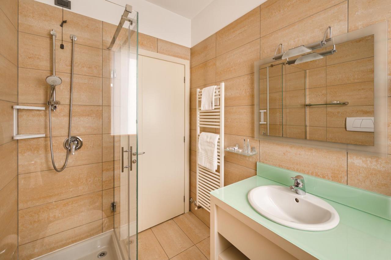 Hotel Cora Carate Brianza Εξωτερικό φωτογραφία