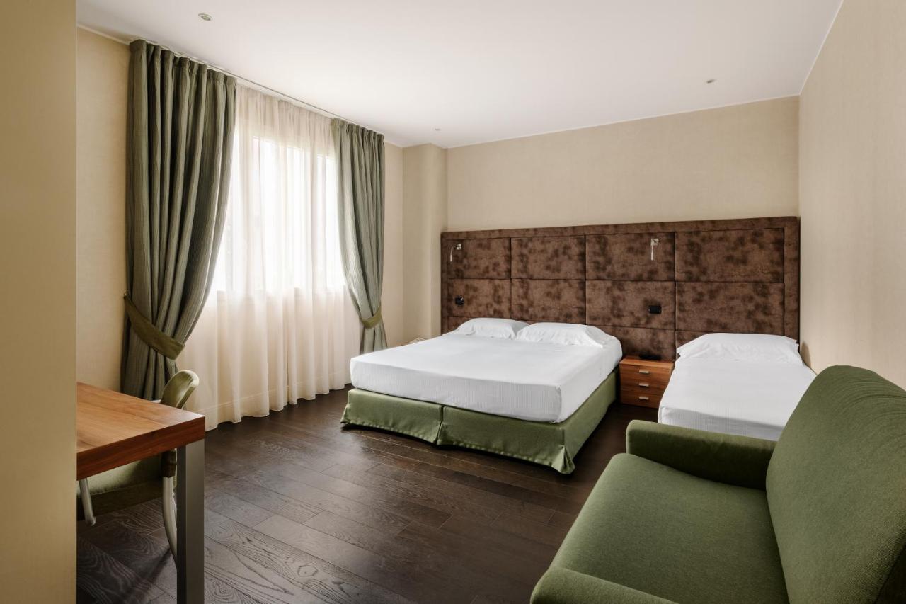 Hotel Cora Carate Brianza Εξωτερικό φωτογραφία