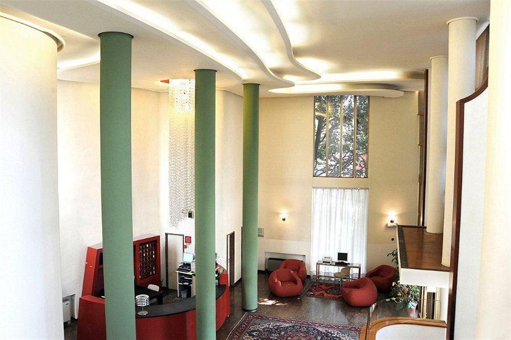 Hotel Cora Carate Brianza Εξωτερικό φωτογραφία