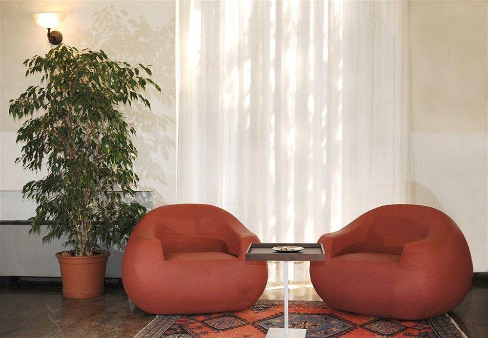 Hotel Cora Carate Brianza Εξωτερικό φωτογραφία