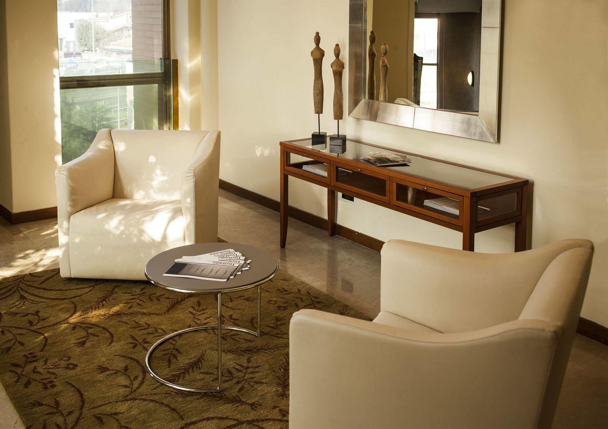 Hotel Cora Carate Brianza Εξωτερικό φωτογραφία