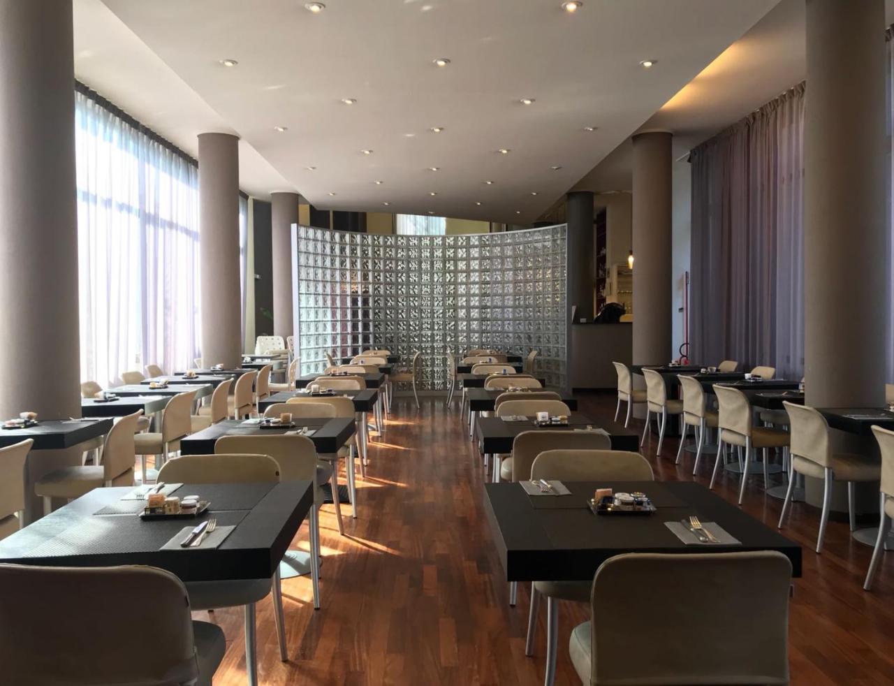 Hotel Cora Carate Brianza Εξωτερικό φωτογραφία